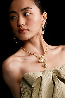 Gold Finish Swarovski Pearl Pendant Necklace