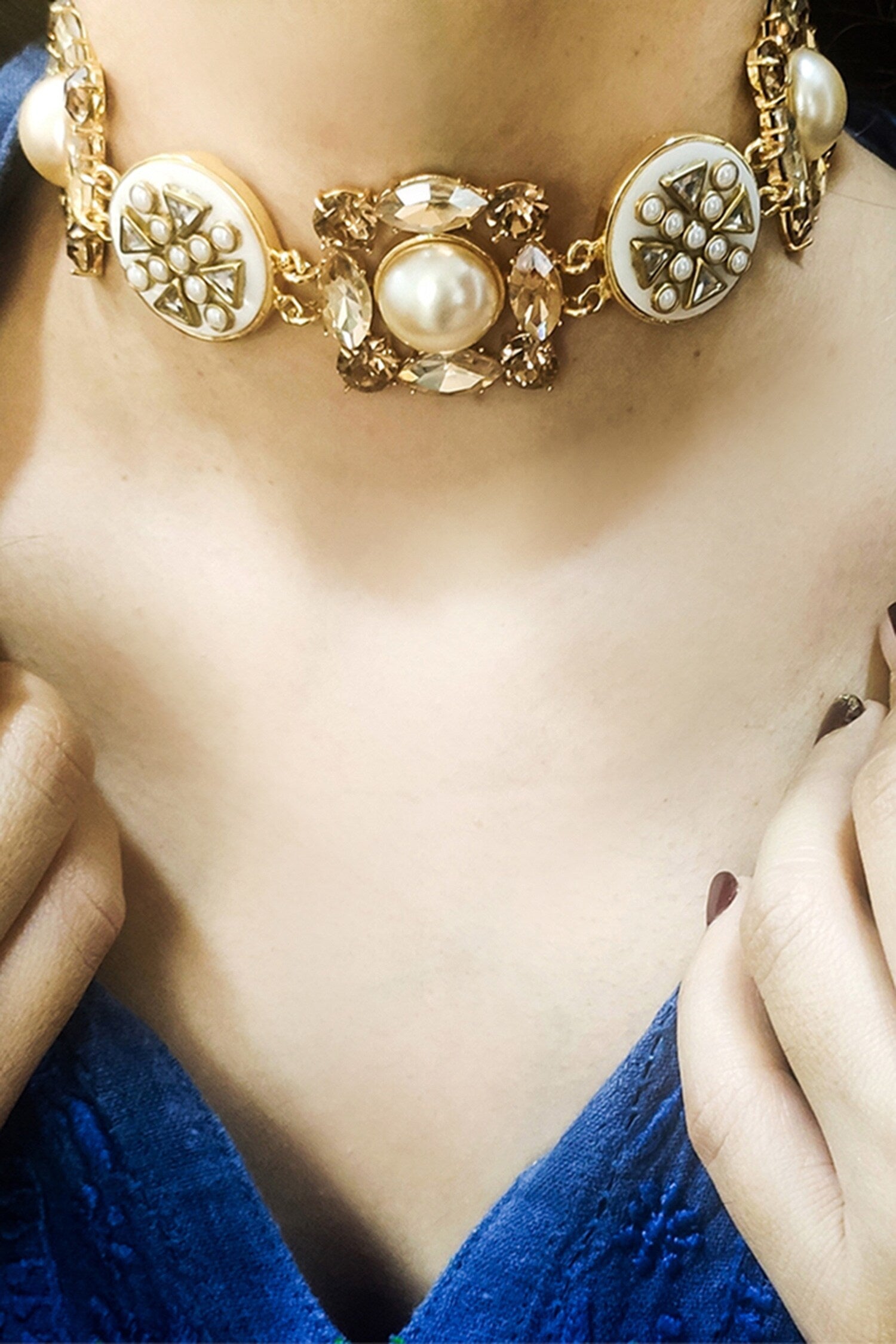 Veda Handmade Embellished Choker 