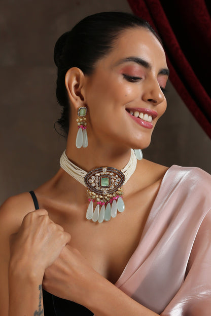 Kundan Embellished Choker Set 