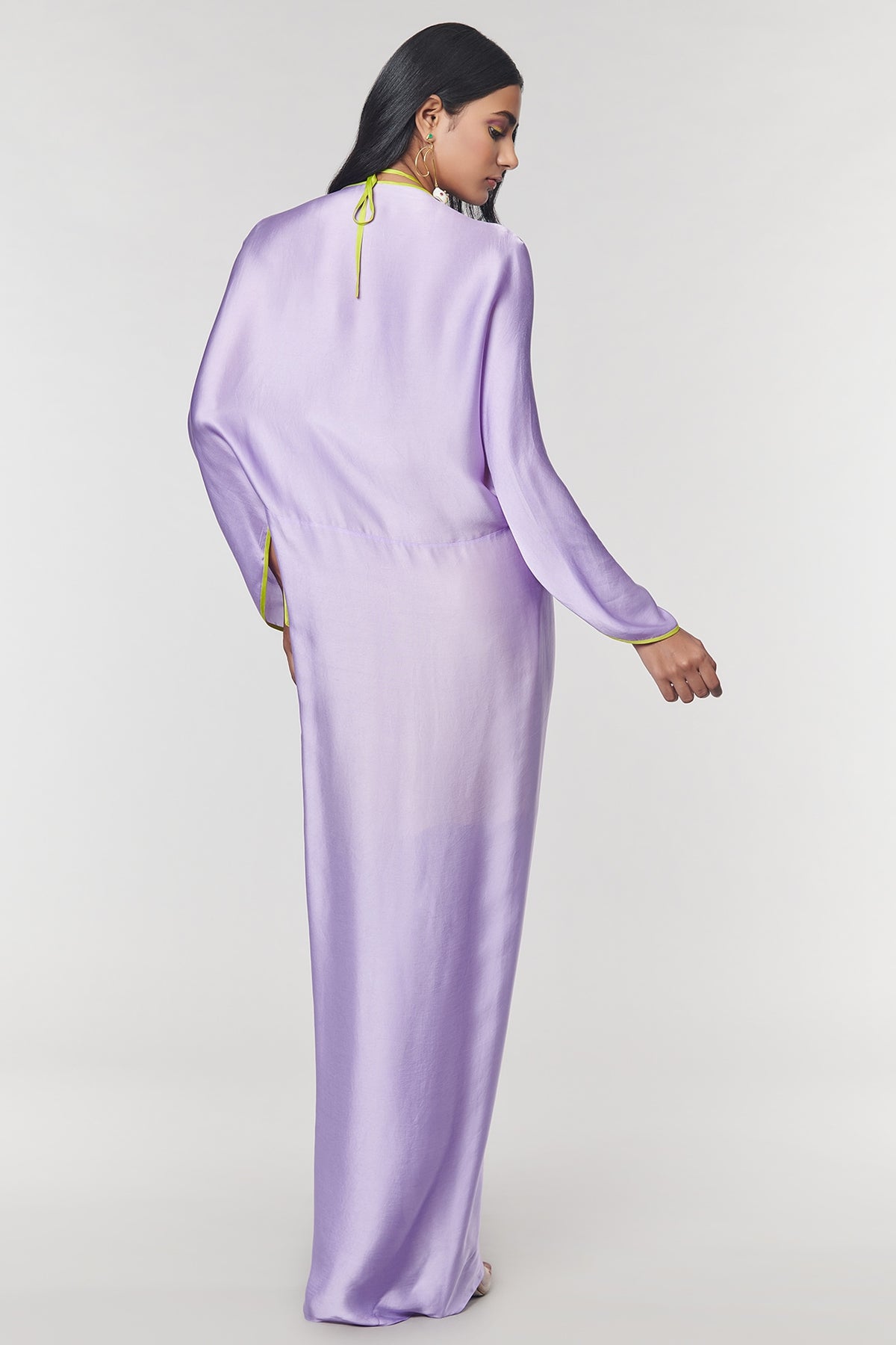 Lilac Scalloped Detailed Ring Gown