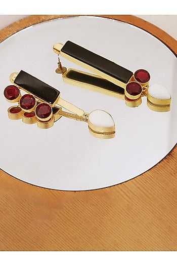 Gold Finish White Agate & Black Onyx Stud Earrings