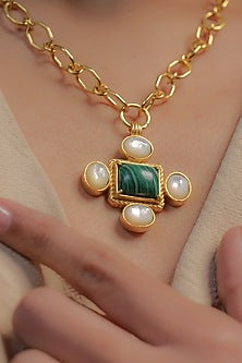 Gold Plated Pearl Pendant Necklace