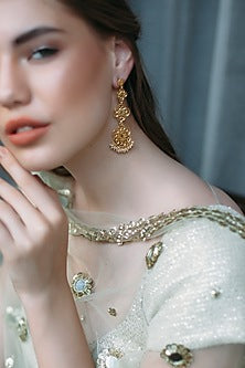 Gold Plated Earrings With Maang Tikka In Gift Box