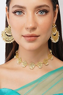 Gold Finish Choker Necklace Set With Pearls