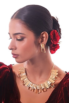 Gold Finish Textured Circular Necklace