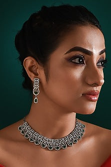 White Finish Zircon & Emerald Stone Necklace Set