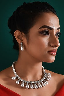 White Finish Zircon & Pearl Drop Necklace Set