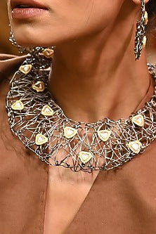 Black Rhodium Finish Kundan Polki Mesh Wire Necklace