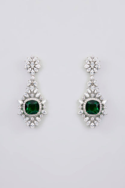 White Finish Diamond & Emerald Stone Choker Necklace Set