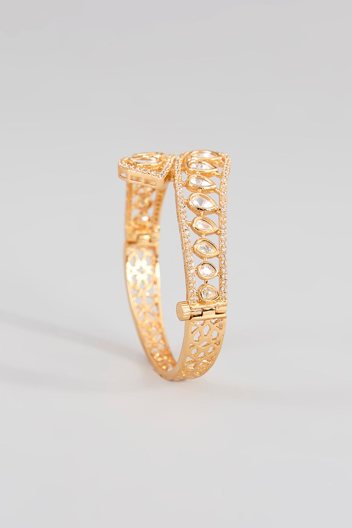 Gold Finish Kundan Polki Bracelet