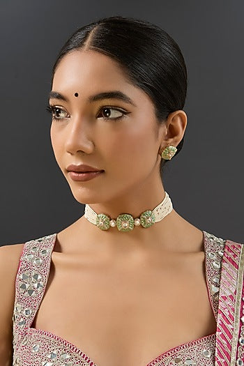 Gold Finish Kundan Polki & Green Stone Choker Necklace Set