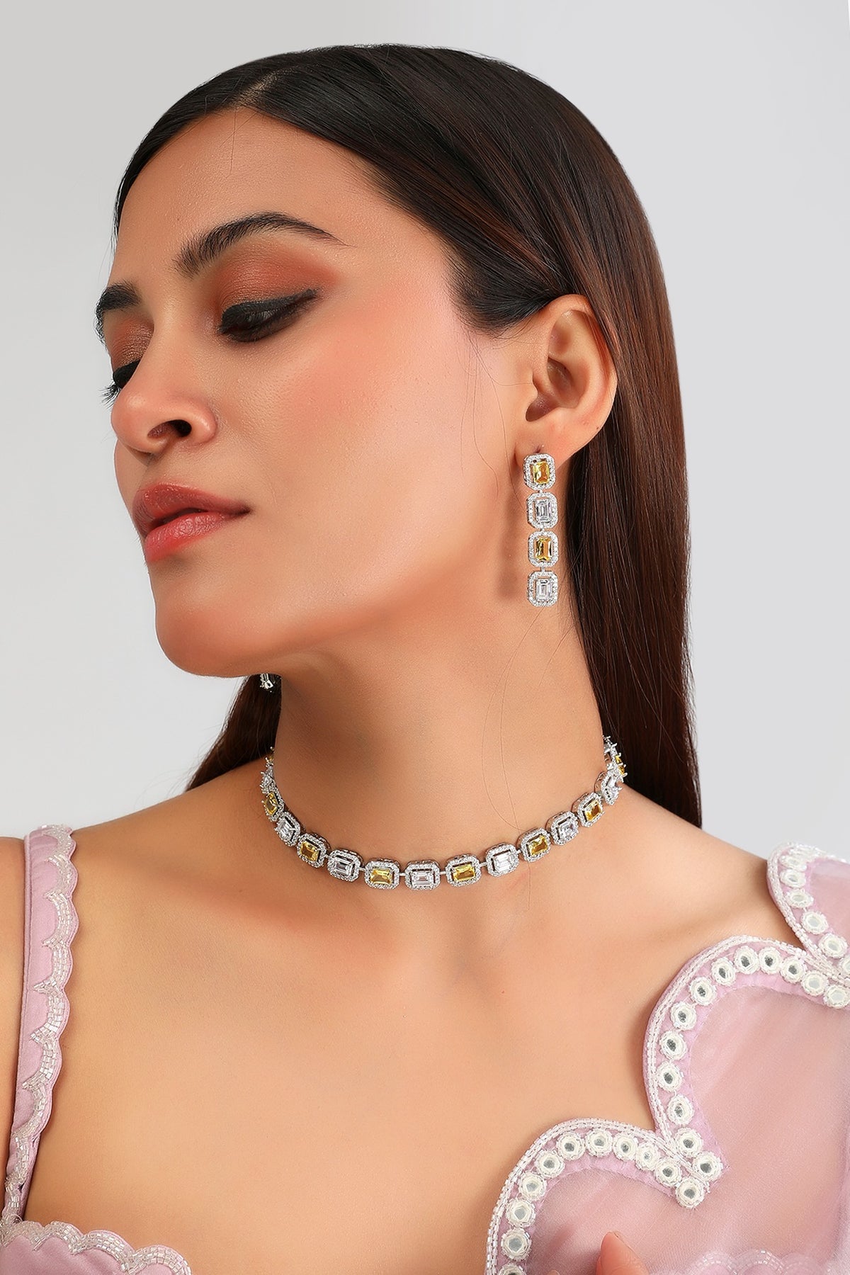 White Finish Diamond & Yellow Stone Choker Necklace Set
