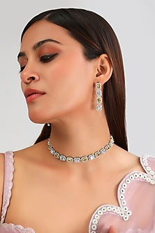 White Finish Diamond & Yellow Stone Choker Necklace Set