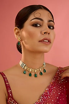 Gold Finish Moissanite & Green Stone Choker Necklace Set