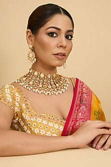 Gold Finish Moissanite Stone & Pearl Necklace Set