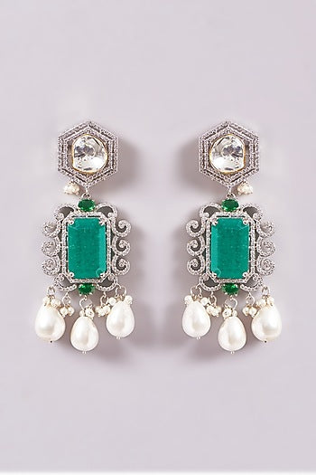 White Finish Zircon & Emerald Stone Choker Necklace Set