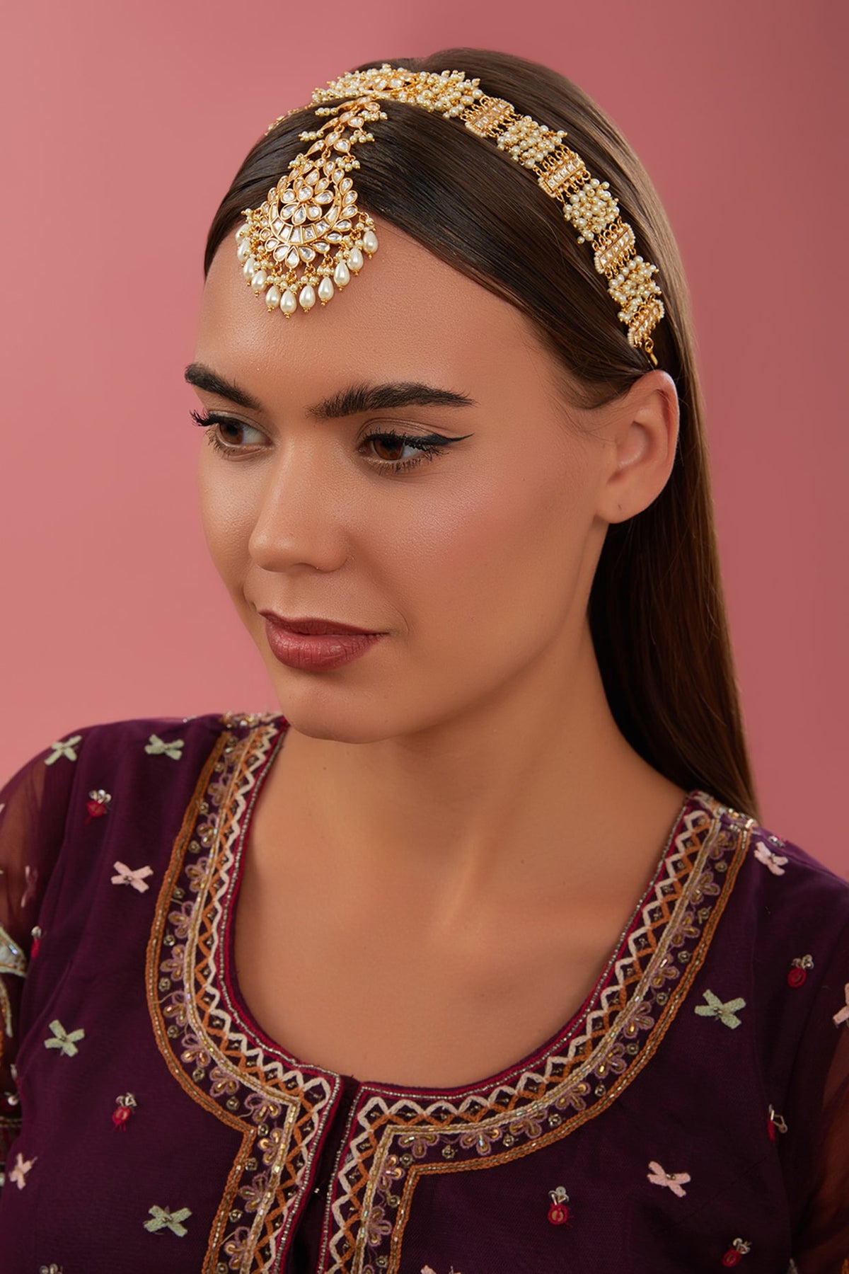 Gold Finish Kundan Polki Mathapatti