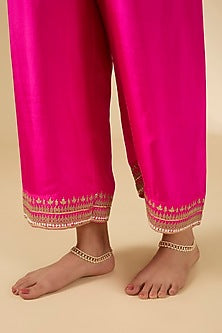 Gold Finish Kundan Polki Anklets (Set Of 2)