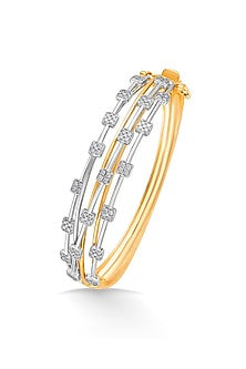 18kt Rose Gold Finish Oval Bangle With 81 Diamonds