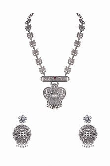 Oxidised Silver Finish Pendant Necklace Set