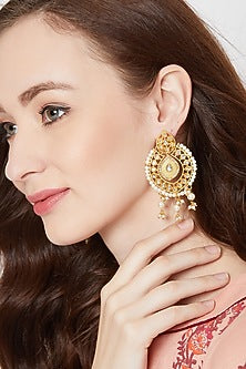 Gold Finish Dangler Earrings With Kundan