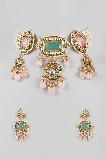 Gold Finish Kundan Choker Necklace Set
