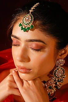 Gold Finish Kundan Polki & Green Stone Choker Necklace Set