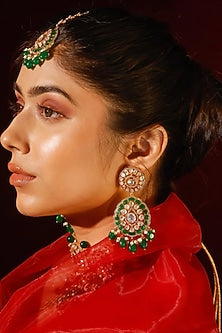 Gold Finish Kundan Polki & Green Stone Choker Necklace Set