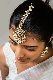 Gold Finish White Kundan Polki Maang Tikka