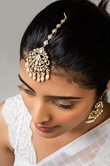 Gold Finish White Kundan Polki Maang Tikka