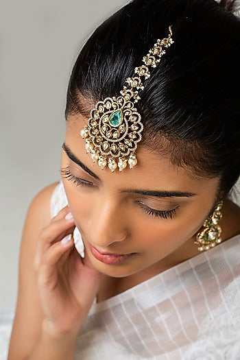 Gold Finish White Kundan Polki Maangtikka
