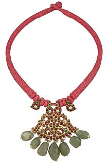 Gold Leafing Kempstone Swan Pendant Choker