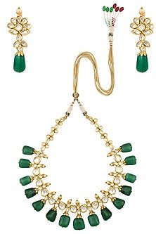 Gold Finish Onyx Drops and Kundan Necklace Set