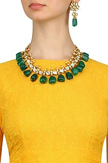 Gold Finish Onyx Drops and Kundan Necklace Set