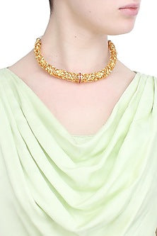 Gold finish filigree ruby stone hasli with flower pearl earrings