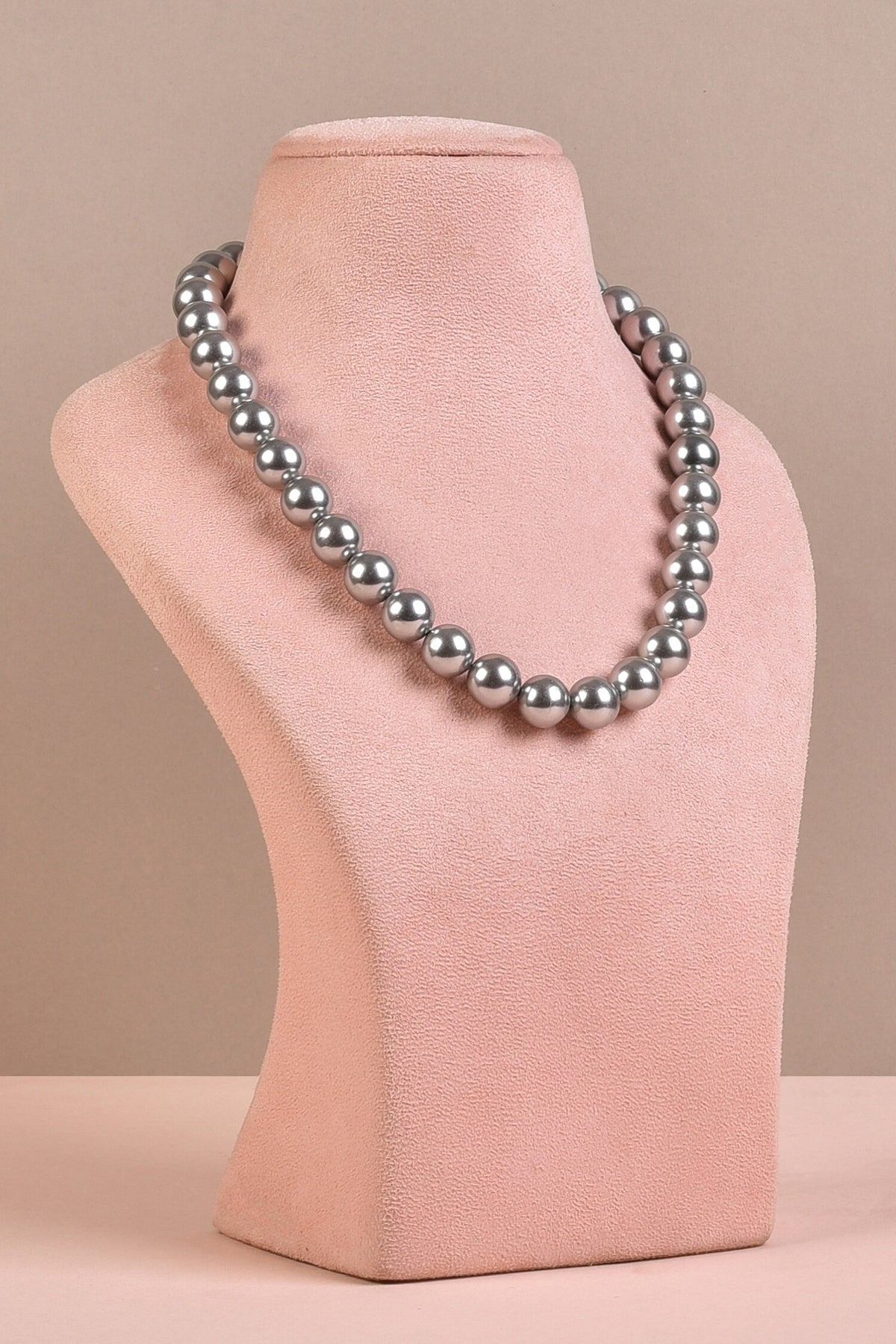 Silver Pearl Embellished Necklace 