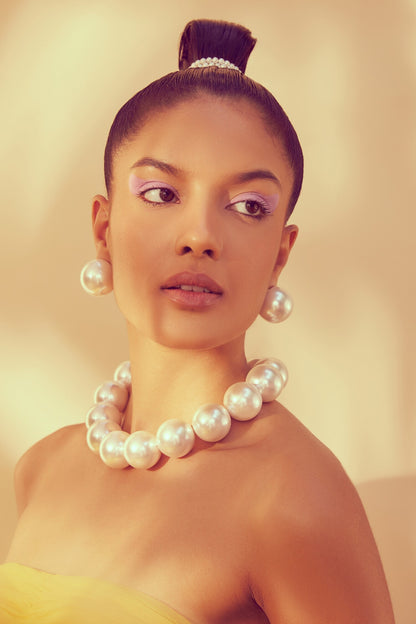 Wilma Oversize Pearl Necklace 