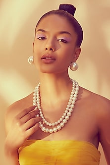 White Manufactured Pearl Necklace