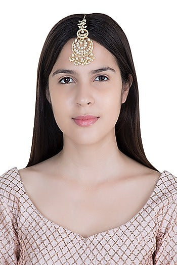 Yellow Rhodium Plated Kundan & Pearl Maangtika