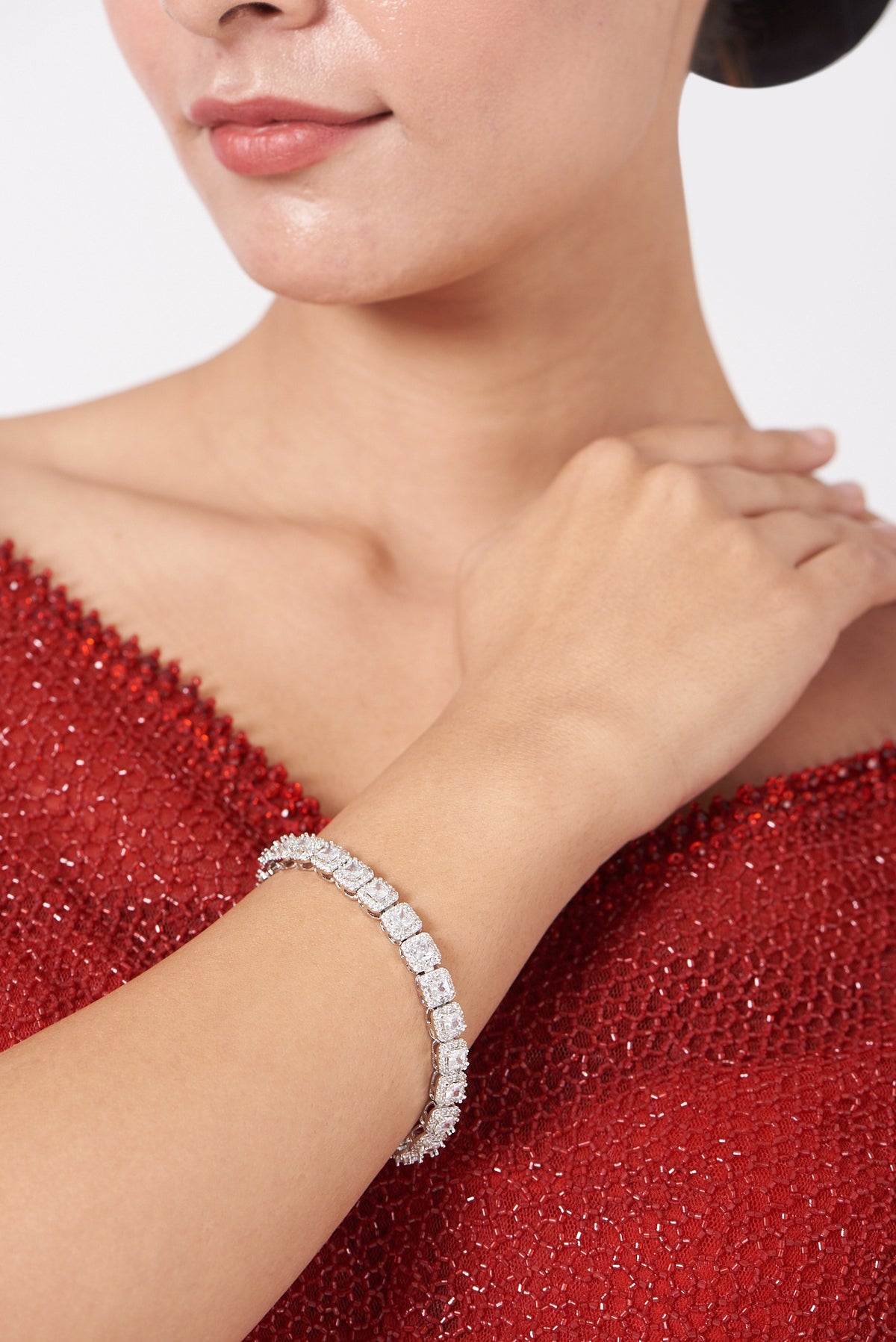 White Finish Zircon Bracelet