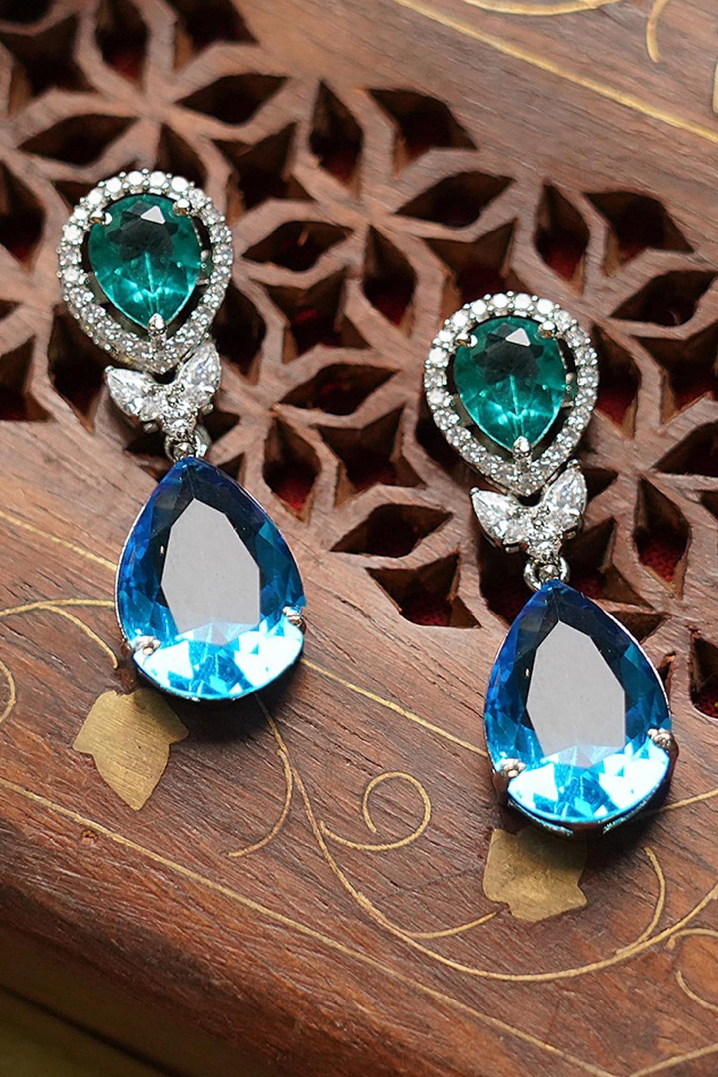 Stone Drop Earrings 