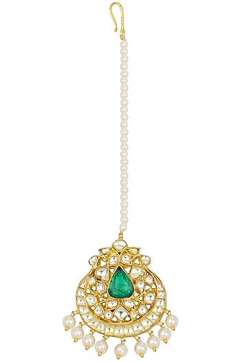 Kundan Green and Pearl Maangtika