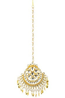 Gold Finish Kundan Maang Tikka