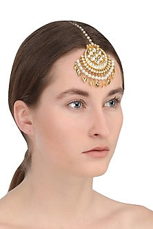 Gold Finish Kundan Maang Tikka