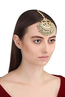 Gold Finish Kundan Maang Tikka