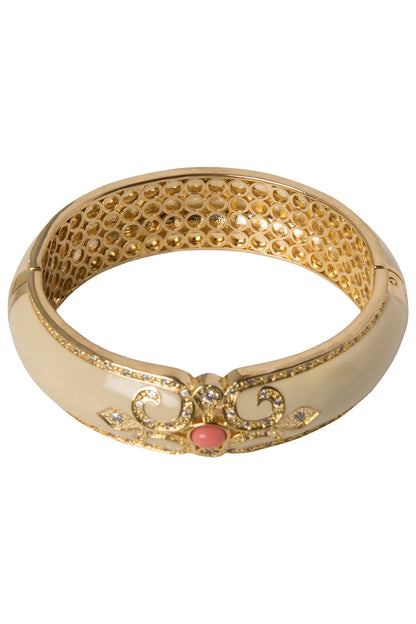 Off White and Pink Vintage Detailed Bangle