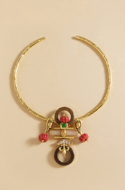 Gold Hasli Pendant Necklace