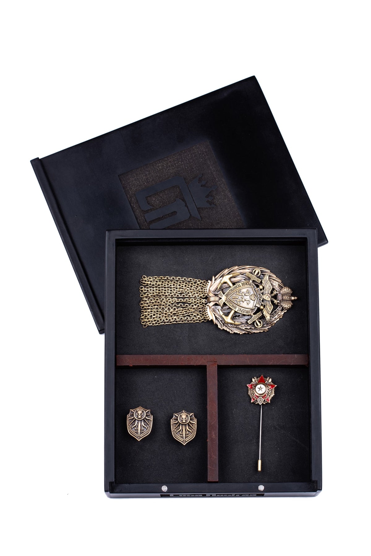 Antique Gold Musahi Brooch Set