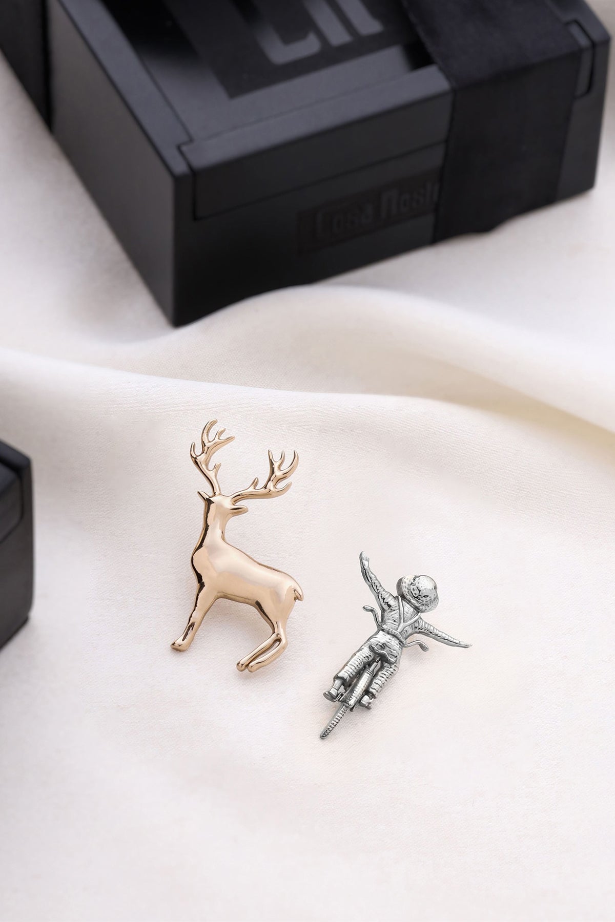 Gold Brass Brooch (Set of 2)