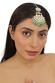 Gold Finish Maang Tikka With Jadtar Stones